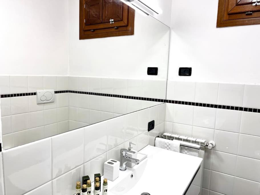 Appartement Comfyspot à Rosia Extérieur photo