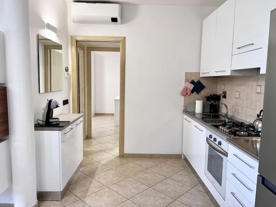 Appartement Comfyspot à Rosia Extérieur photo