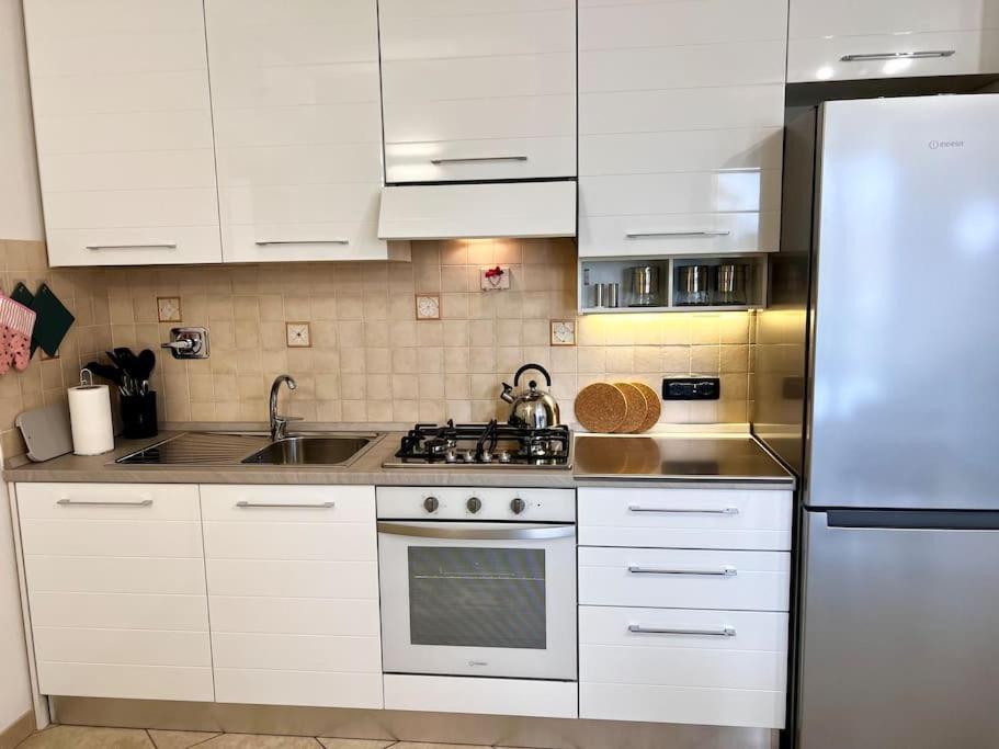 Appartement Comfyspot à Rosia Extérieur photo