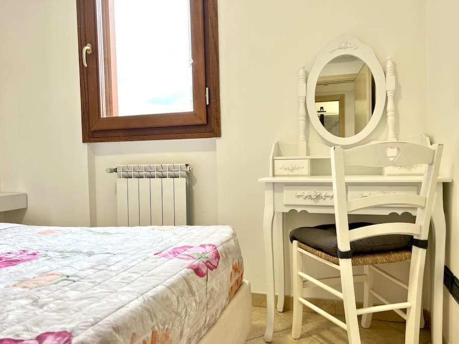 Appartement Comfyspot à Rosia Extérieur photo